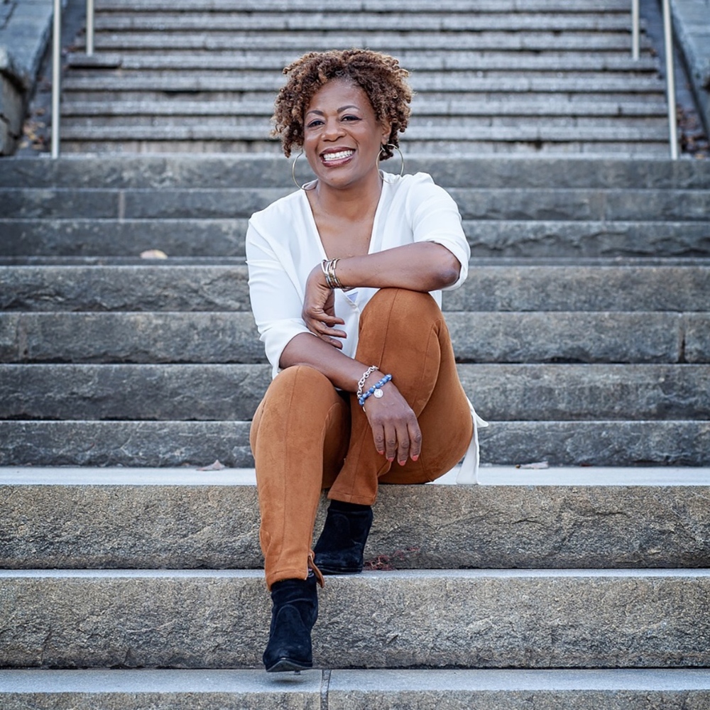 Meet your Posher, Nina